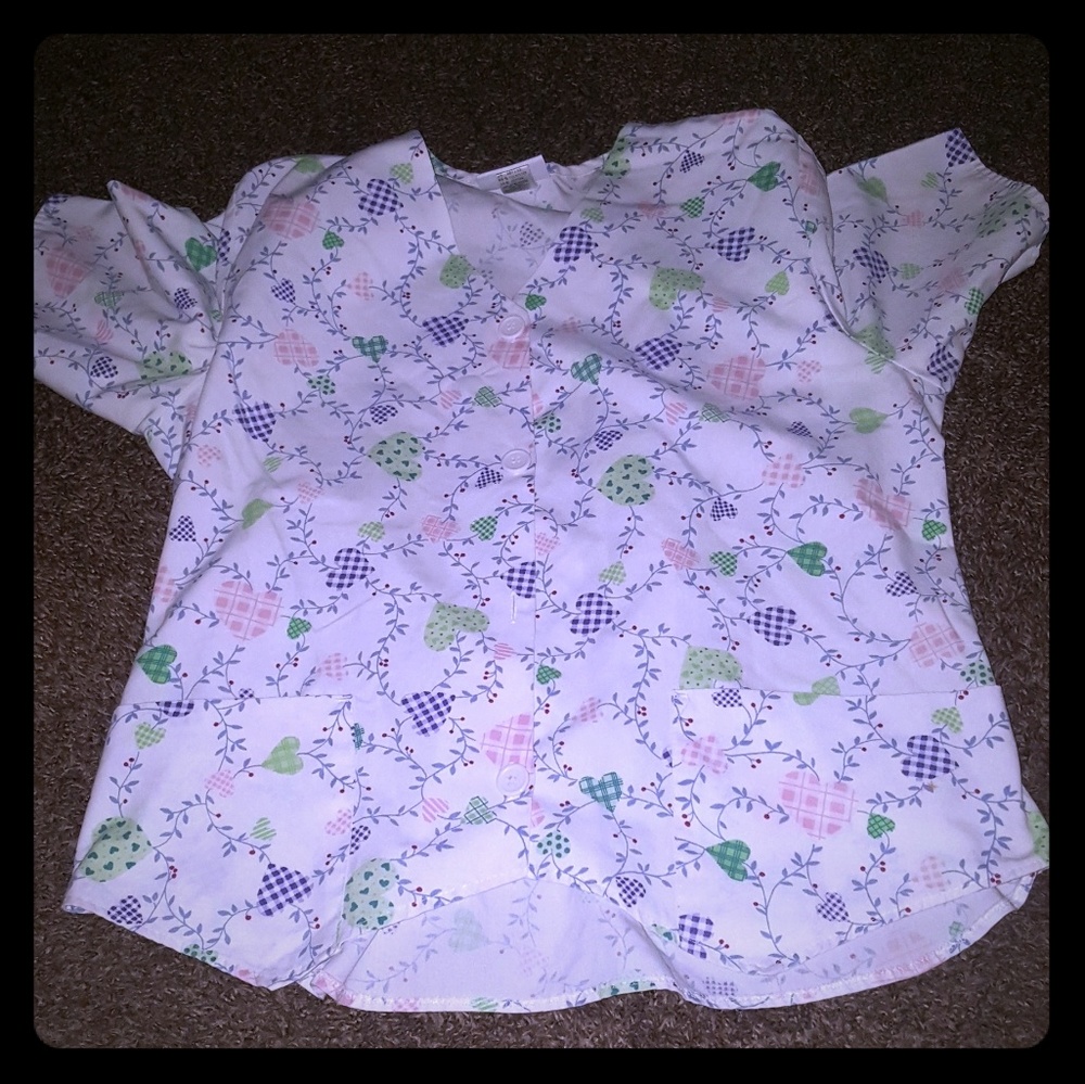 Apple Life scrub top